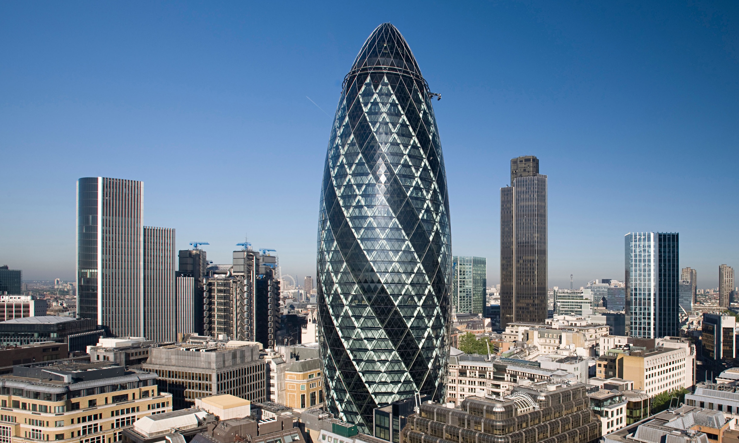 30-st-mary-axe-10-interesting-facts-and-figures-about-the-gherkin