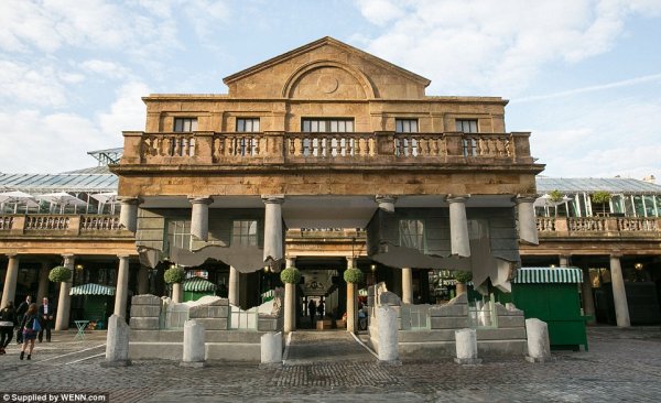 1412330799927_wps_8_A_section_of_Covent_Garde