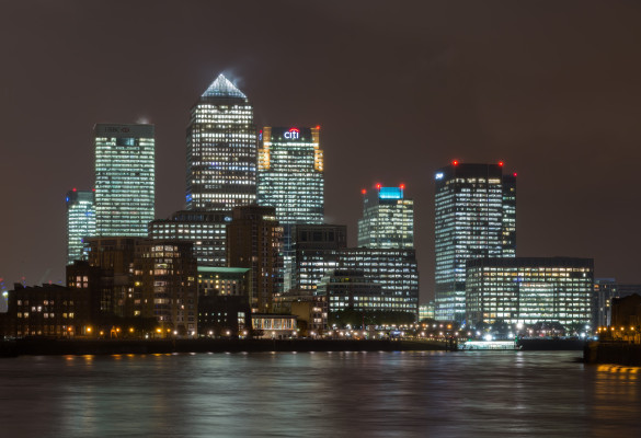 Canary_Wharf_Skyline_2,_London_UK_-_Oct_2012