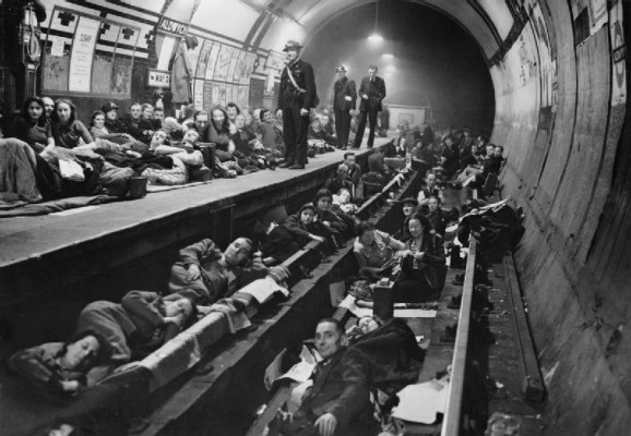 The_Home_Front_in_Britain_during_the_Second_World_War_HU44272