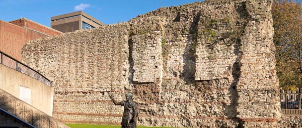 hero-london-wall