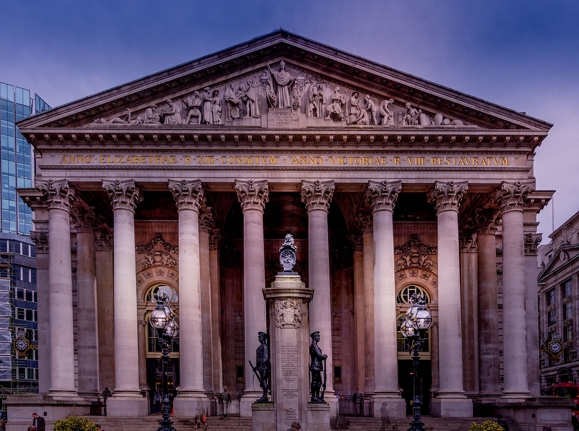 Great London Buildings – The Royal Exchange - Londontopia