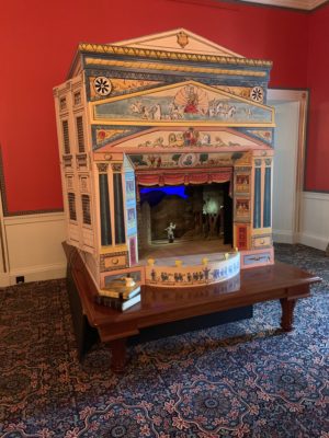 Kensington Palace - animatronic puppet theatre