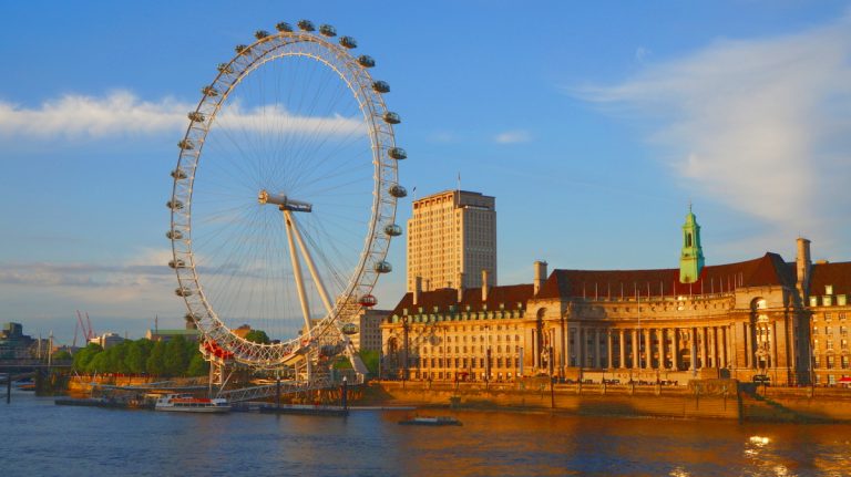 Earning As a Digital Nomad: What Makes London the Best Place to Start