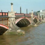 Lambeth_Bridge_upstream_side1