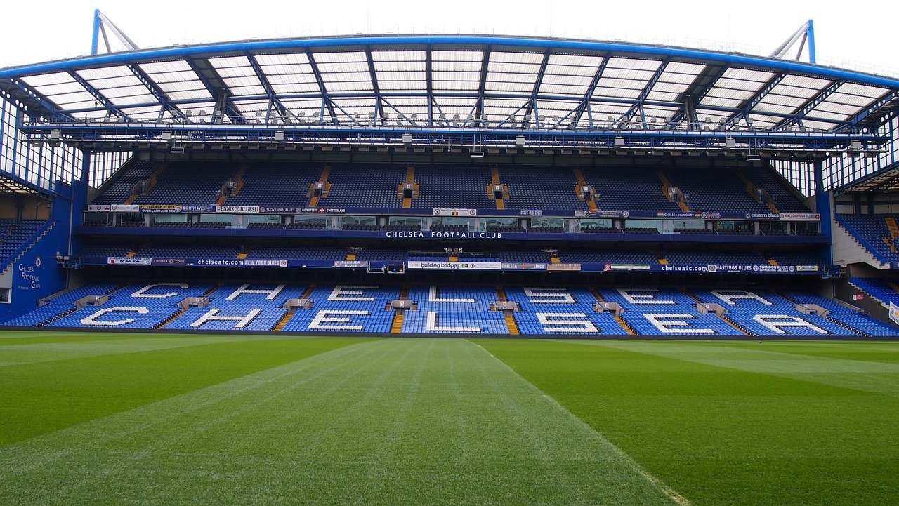 Who is the biggest football club in London? 