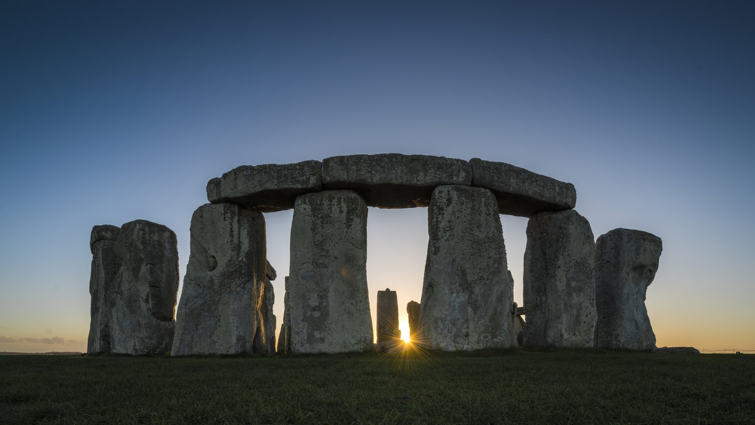 Exhibition Report: The World Of Stonehenge Exhibition At British Museum ...