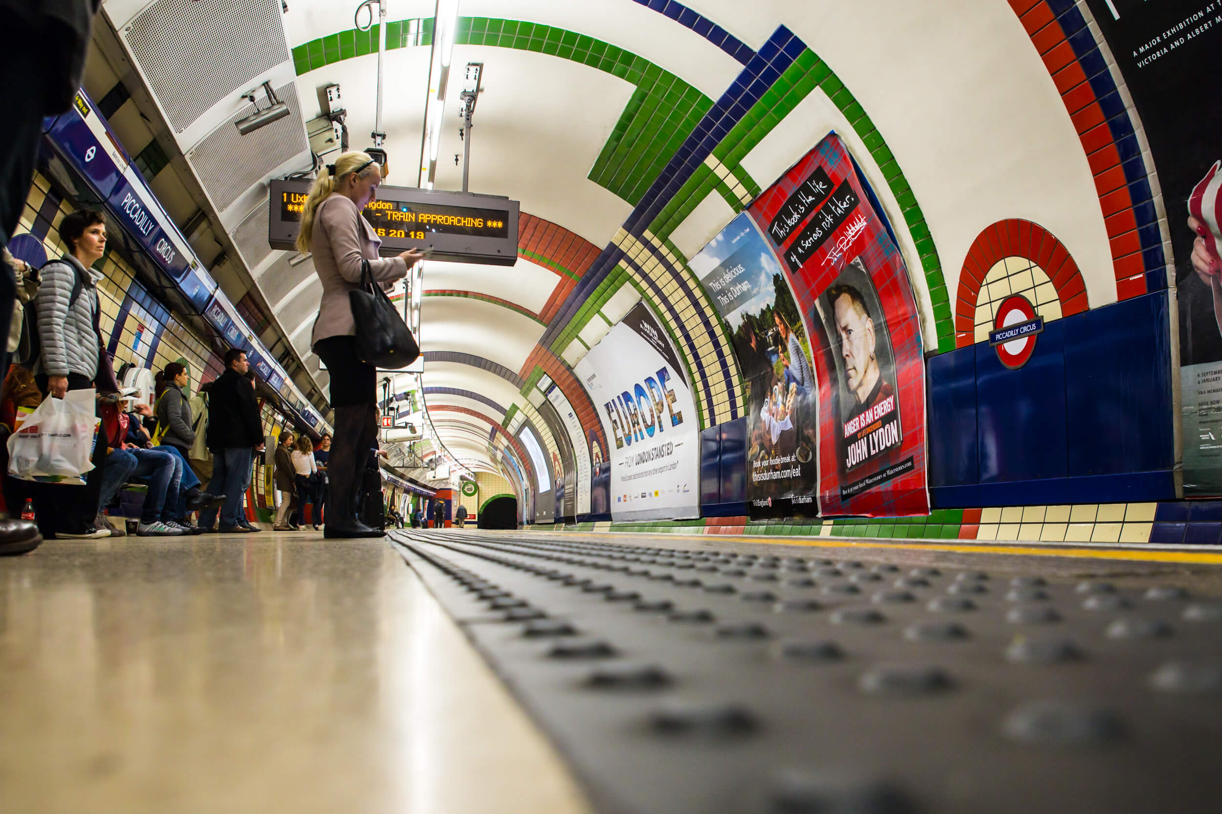 Tube Histories: A Brief History of the Piccadilly Line - Londontopia